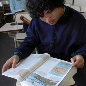 轰炸电话
